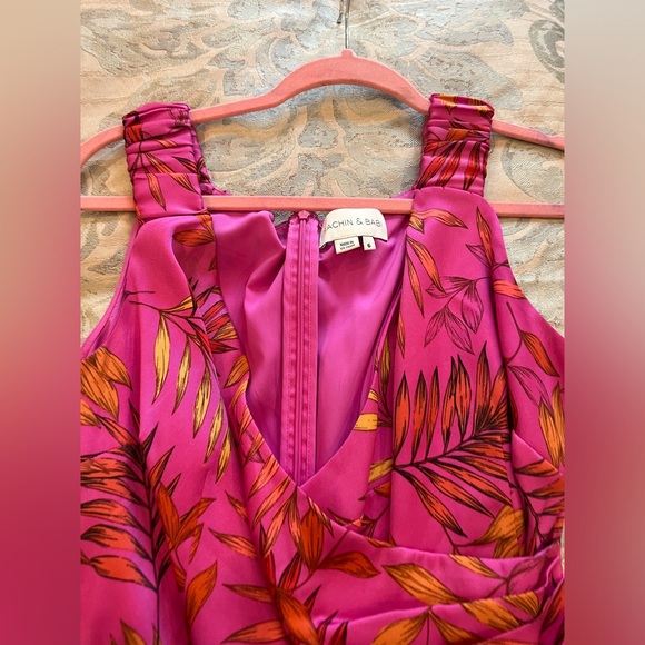 Sachin + Babi Dress | Sachin & Babi Dress Pink Ruffle Leaf Print Mini in Size 6 - Picture 6 of 9